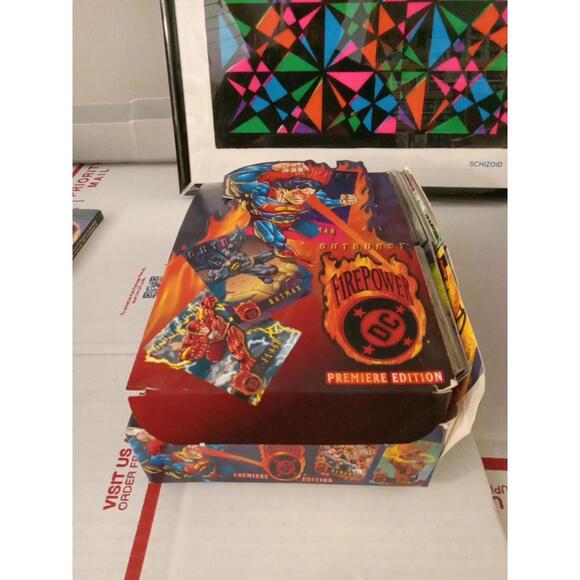 SKYBOX PREMIERE EDITION DC COMICS FIRST TOTALLY EMBOSSED TRADING CARD BOX T1#376